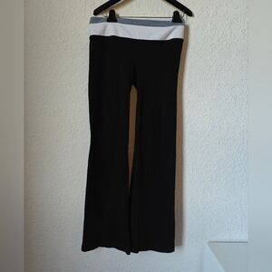 GAPFIT flare leggings